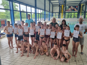 Dodijeljene diplome polaznicima &scaron;kole plivanje iz O&Scaron; Trnovec